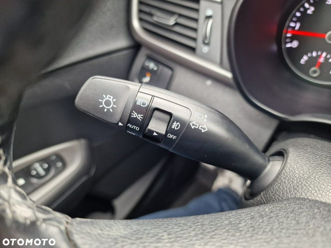 Kia Optima - 12