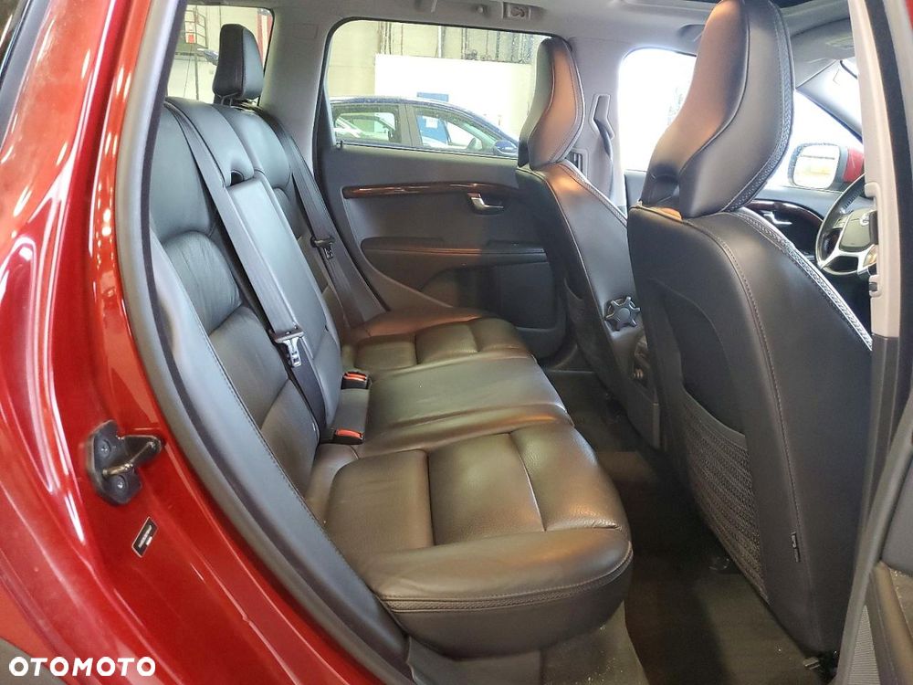 Volvo XC 70 - 12