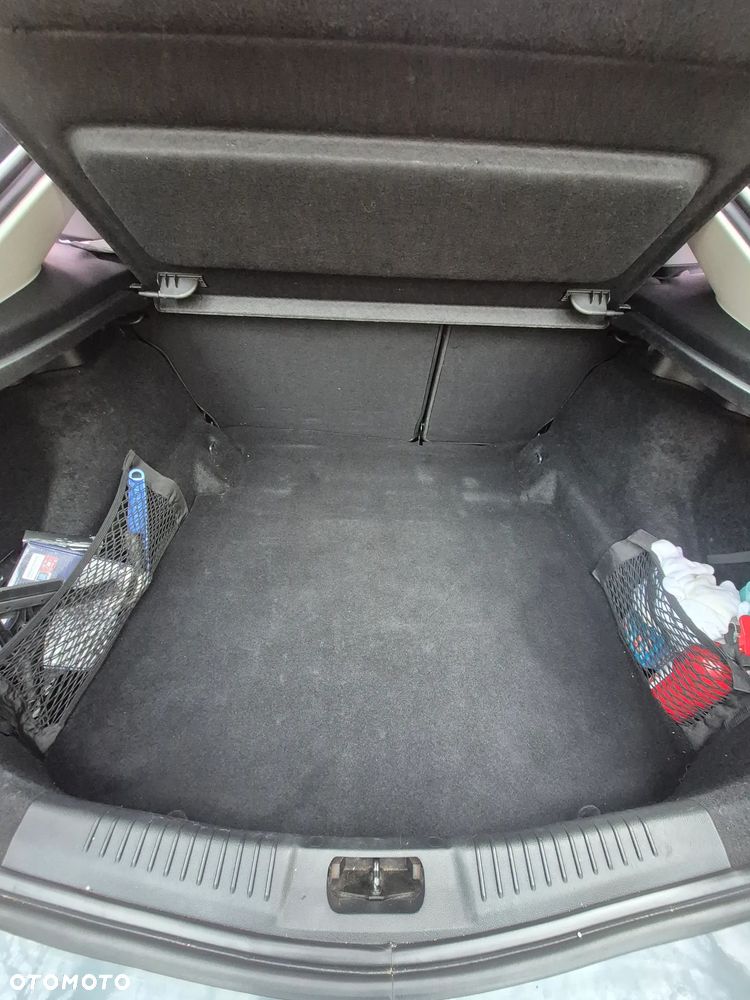 Ford Mondeo 2.0 Trend - 14