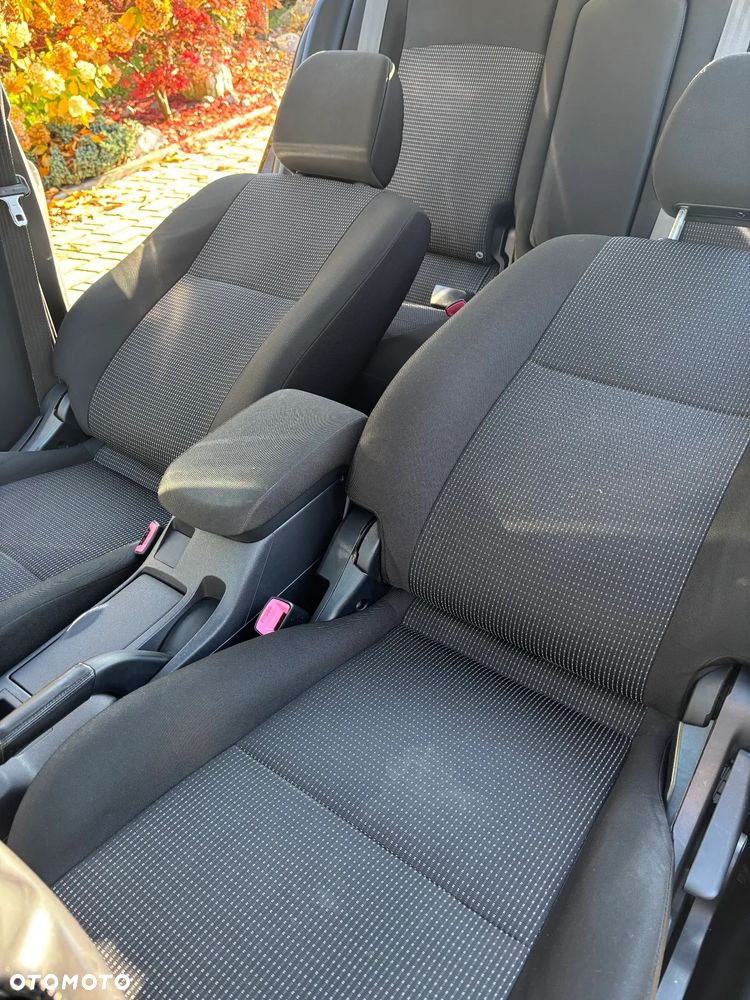 Mitsubishi Lancer 1.5 - 26