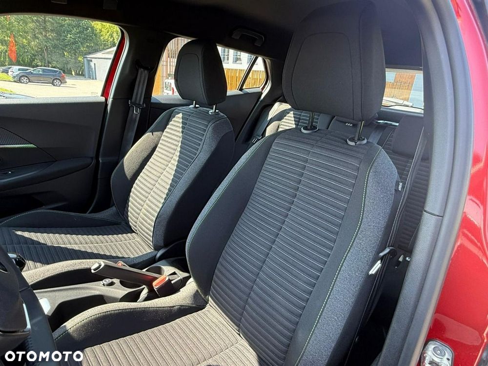Peugeot 2008 1.2T Allure S&S - 22