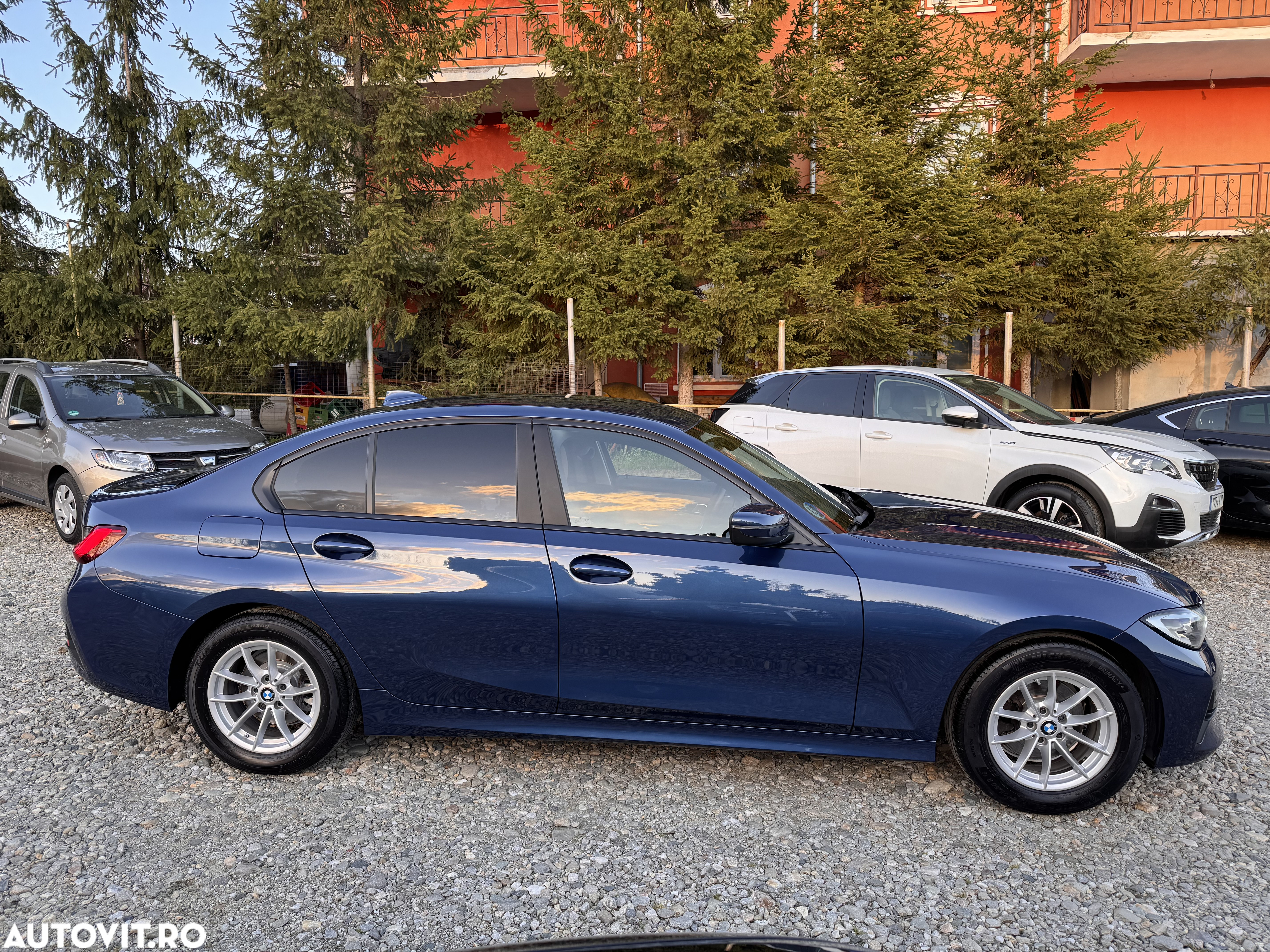 BMW Seria 3 320d AT MHEV - 34