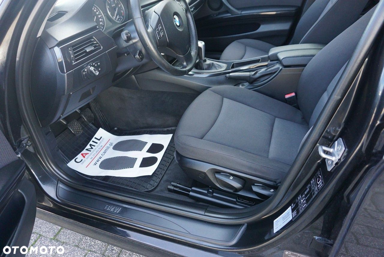 BMW Seria 3 - 10