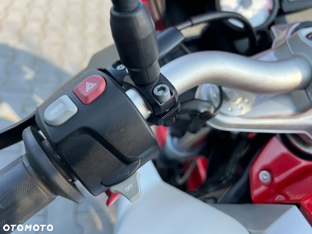 BMW R - 26