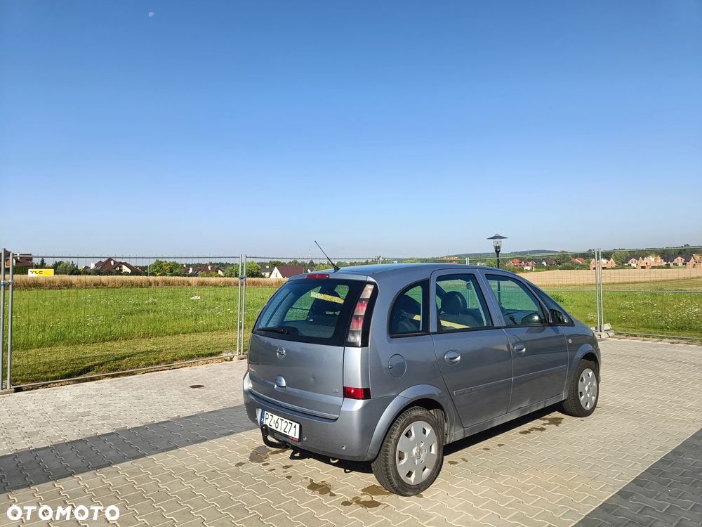 Opel Meriva 1.6 16V Cosmo - 3