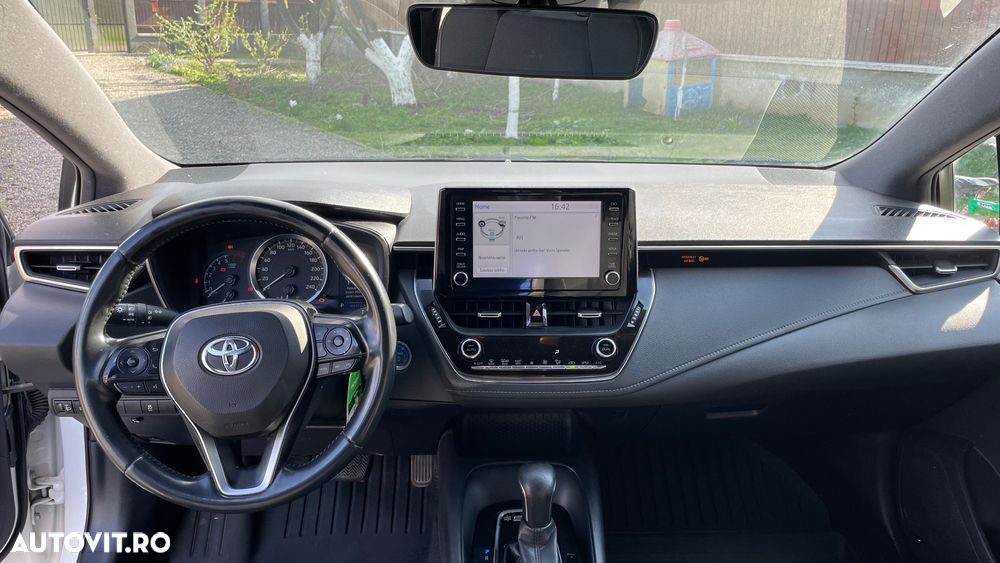 Toyota Corolla 1.8 Hybrid Comfort - 9