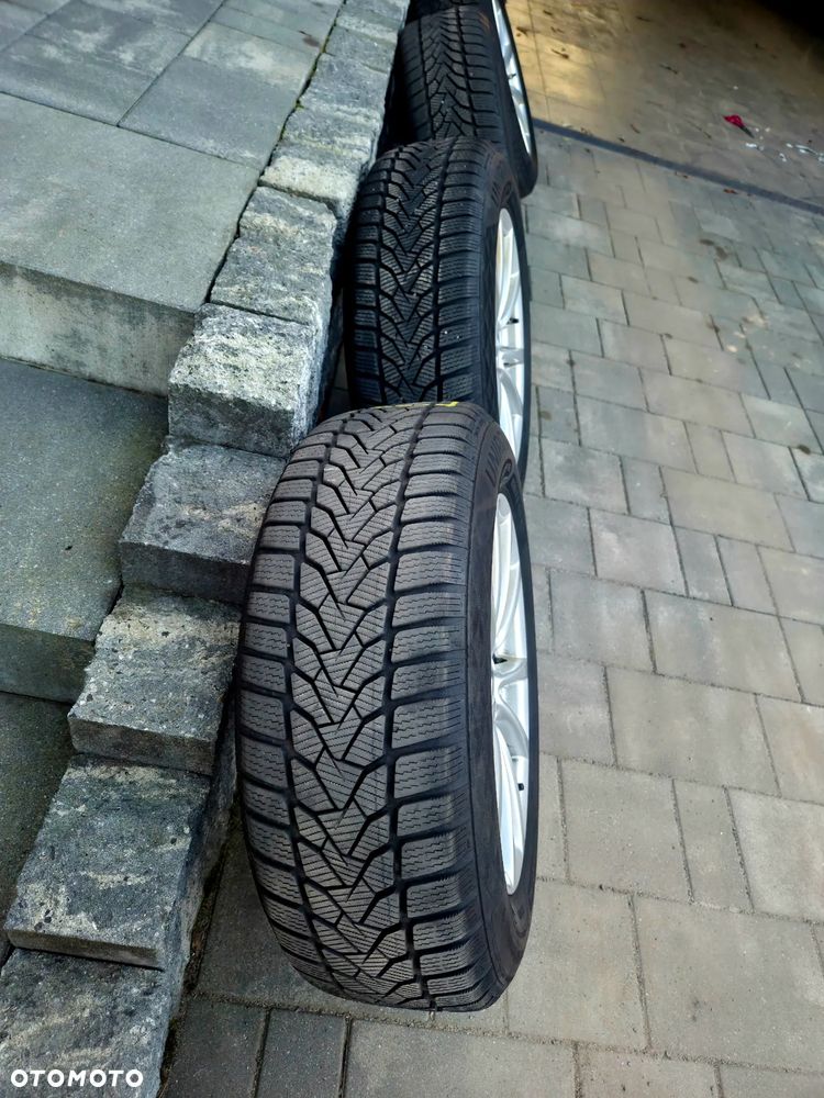 BMW Seria 3 318d - 25