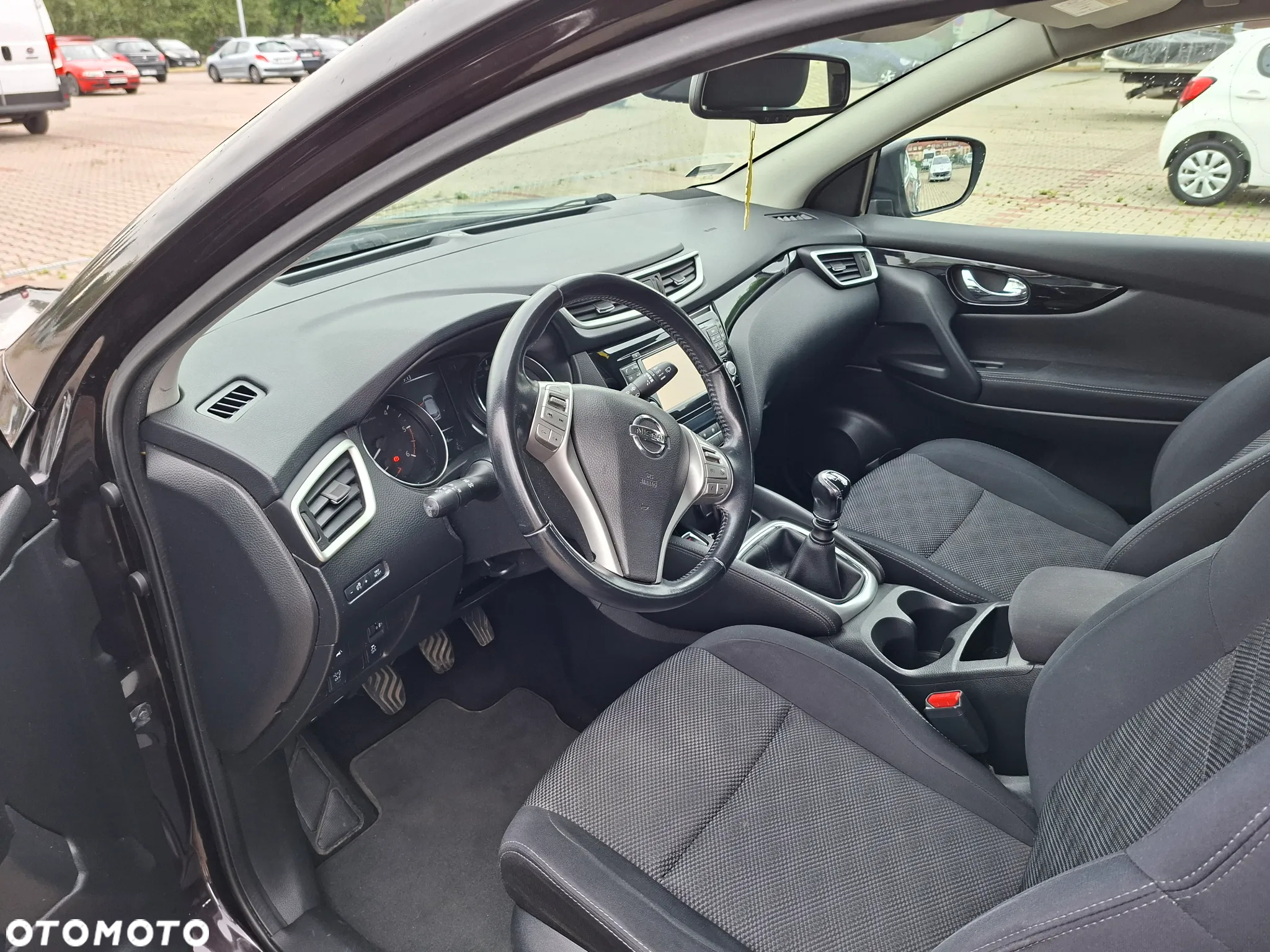 Nissan Qashqai - 12