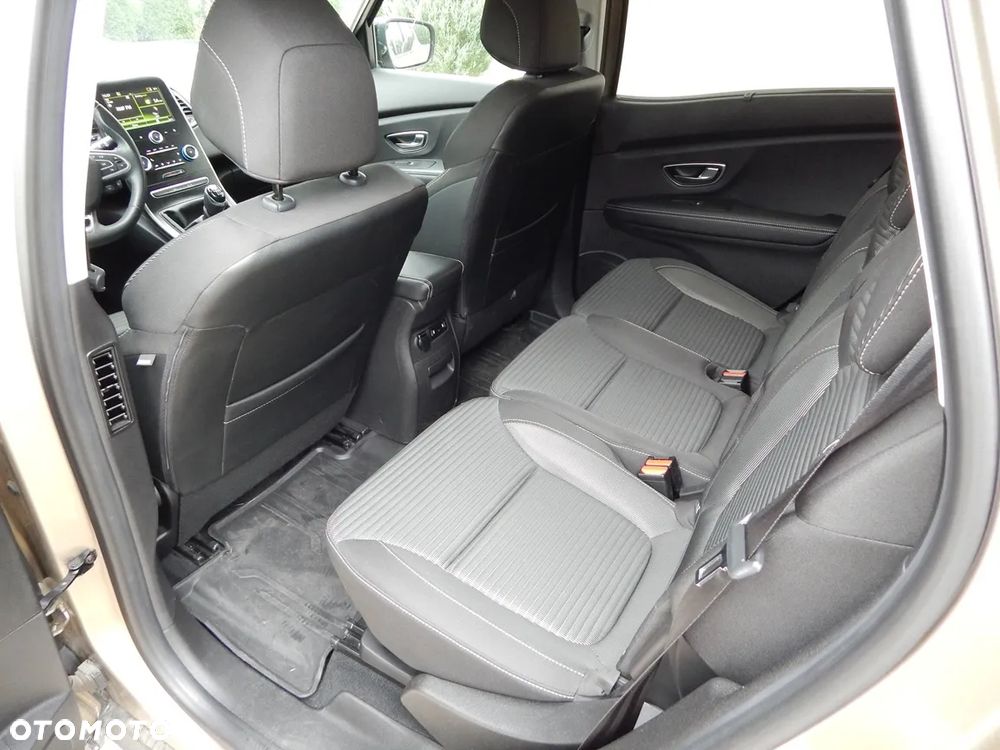 Renault Scenic - 6
