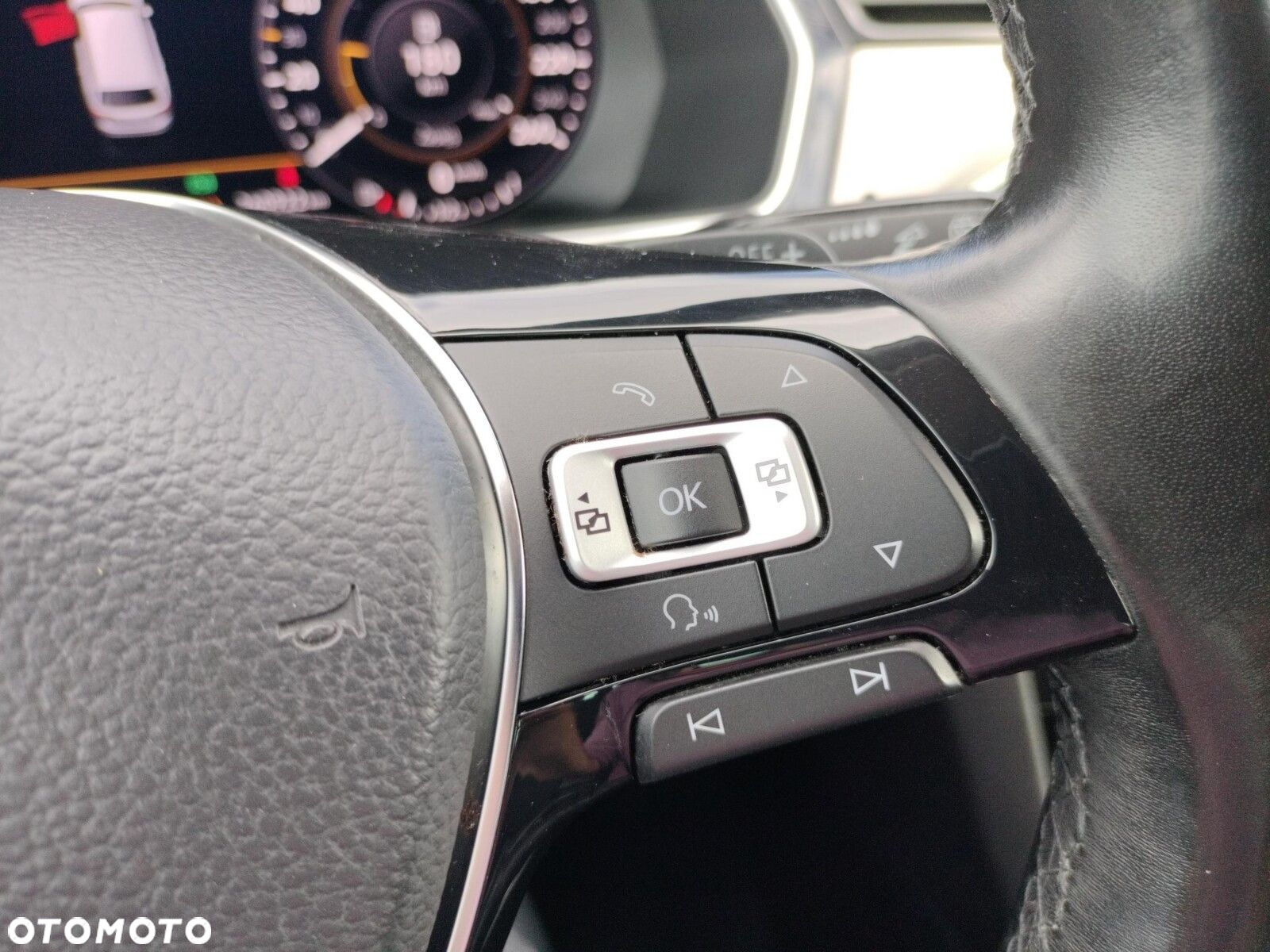 Volkswagen Passat 2.0 TDI BMT Highline DSG - 18