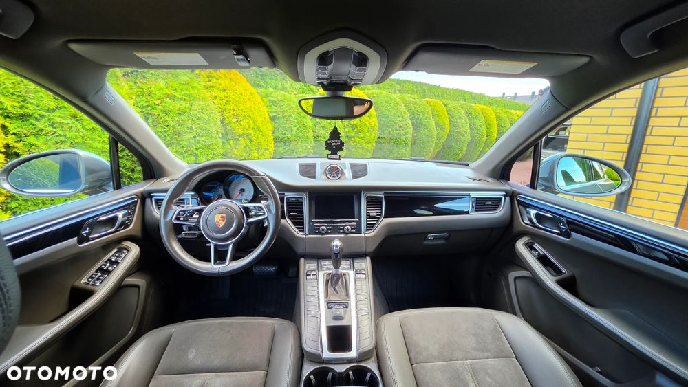 Porsche Macan - 21