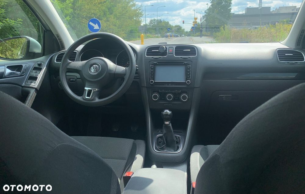 Volkswagen Golf - 16