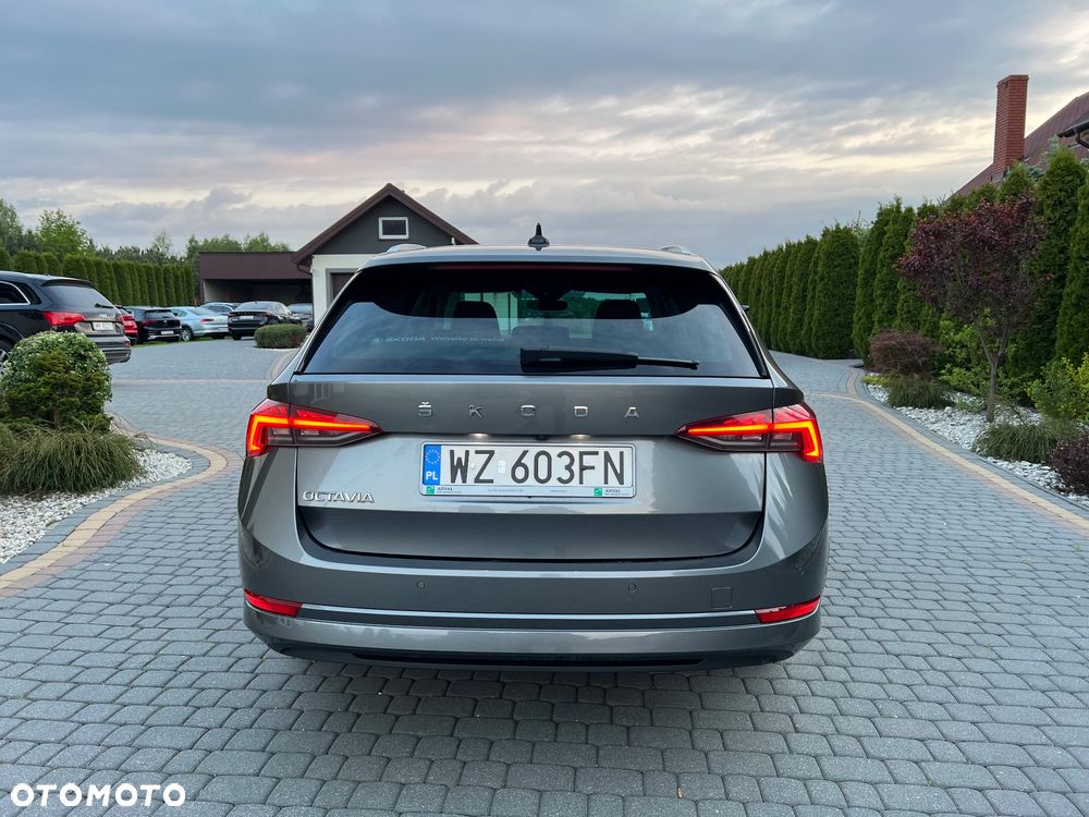 Skoda Octavia 2.0 TDI Style DSG - 10