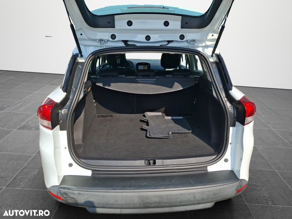 Renault Clio - 16