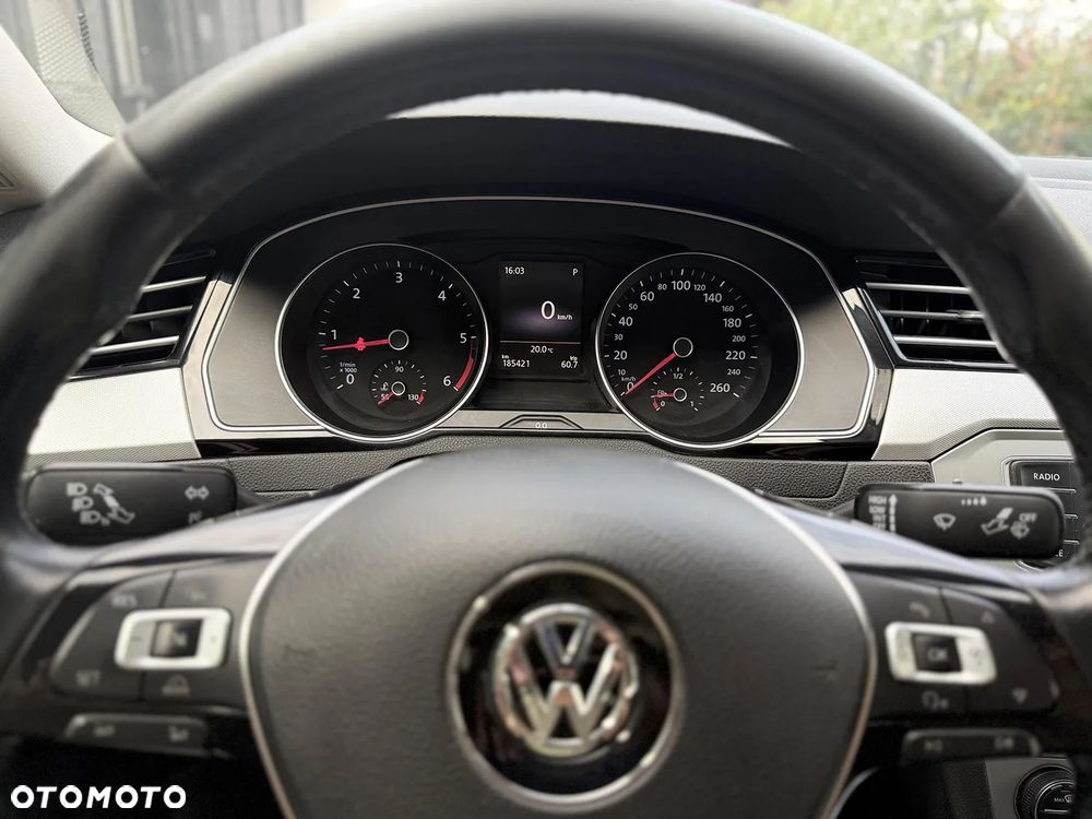 Volkswagen Passat 2.0 TDI BMT Comfortline DSG - 9