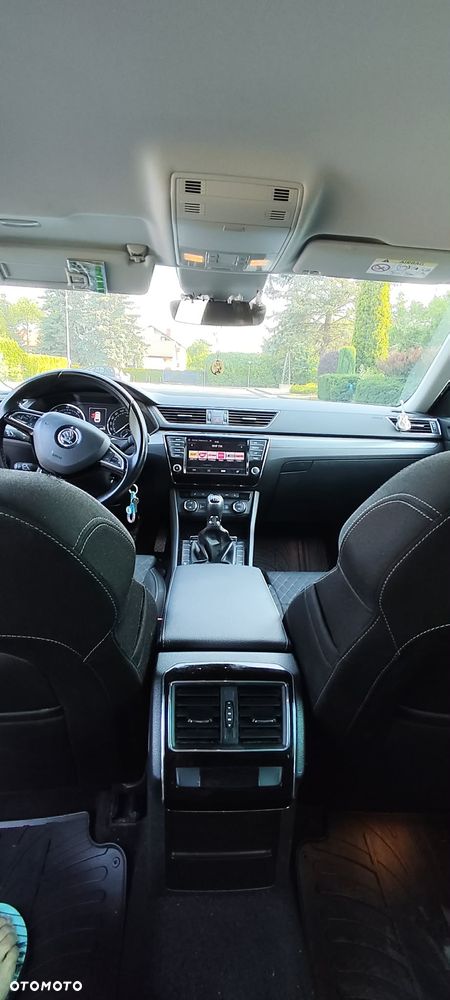 Skoda Superb 2.0 TDI Ambition - 9