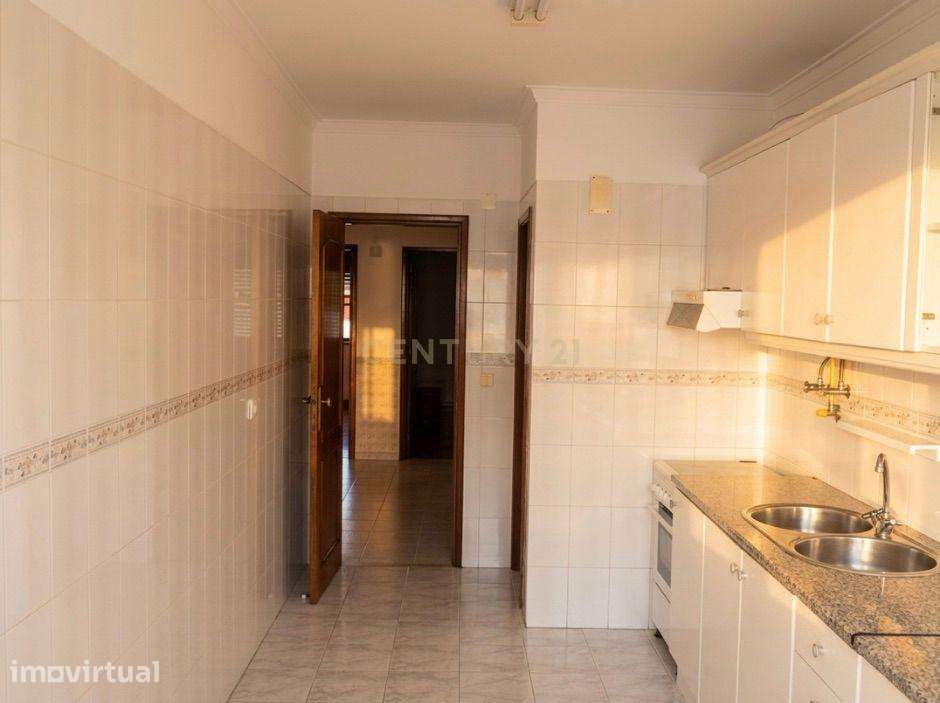 Excelente apartamento T2 em Alhos Vedros - Grande imagem: 2/11