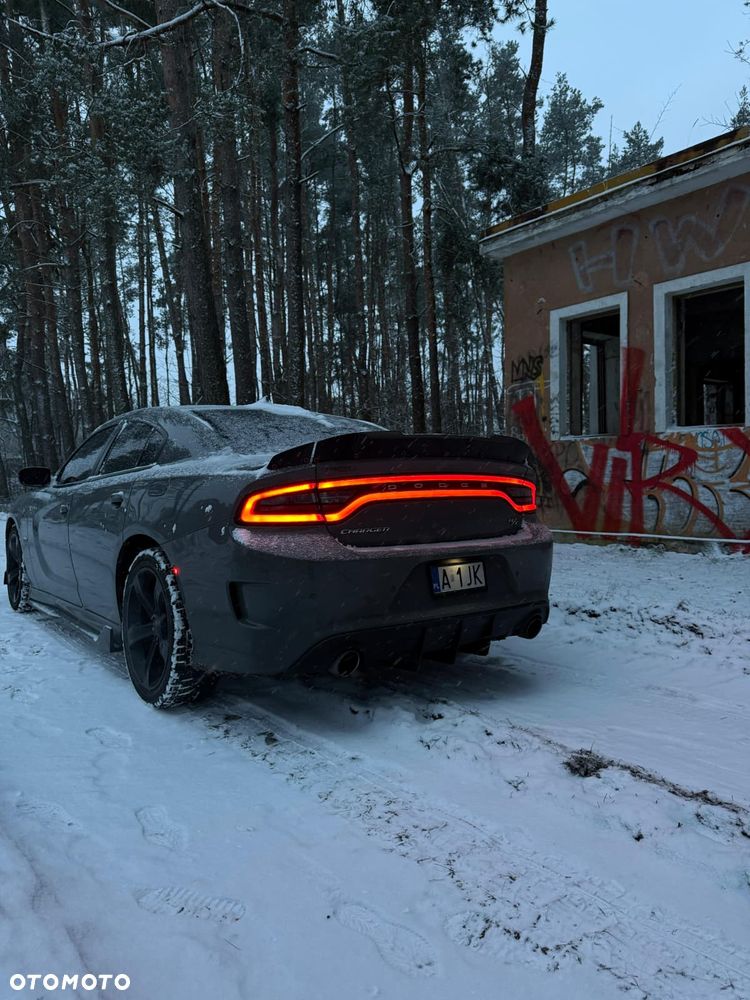 Dodge Charger - 4