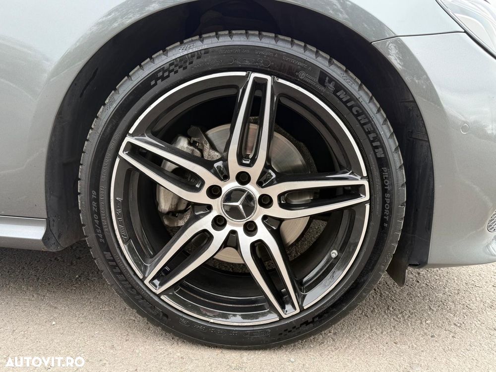 Mercedes-Benz E 220 d Coupe Aut. - 9