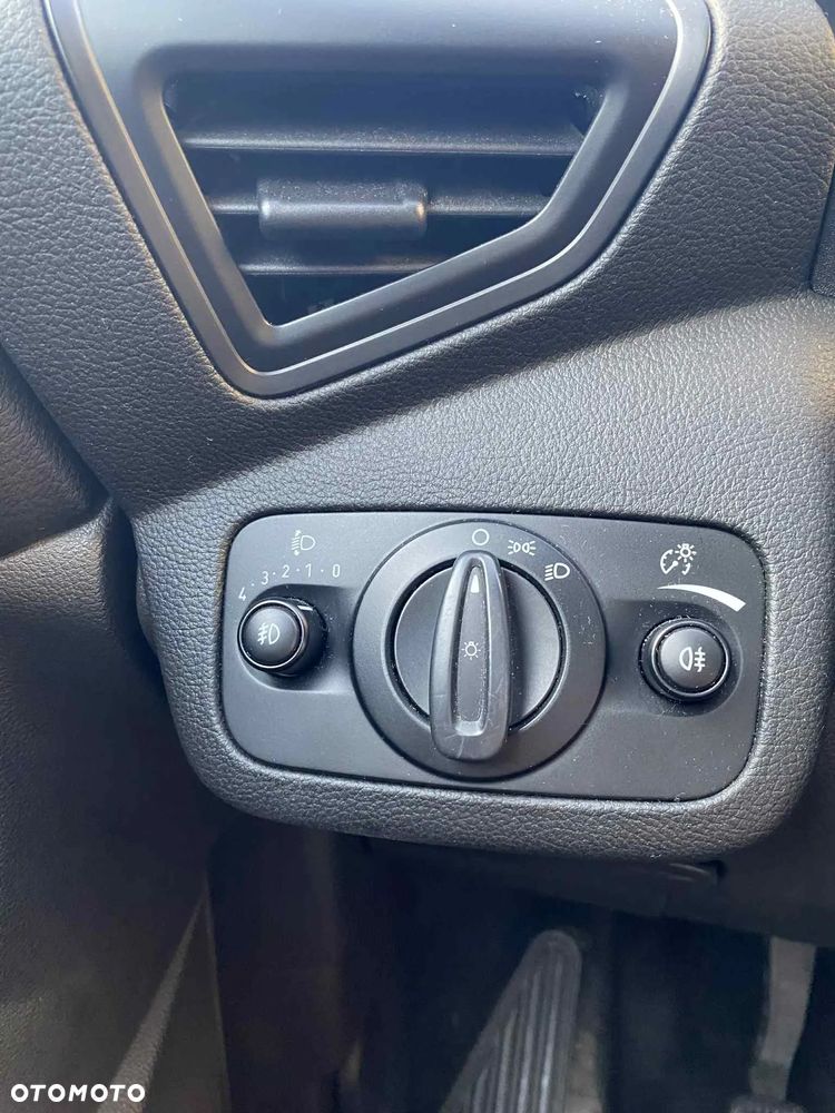 Ford Kuga 2.0 TDCi FWD Titanium - 13