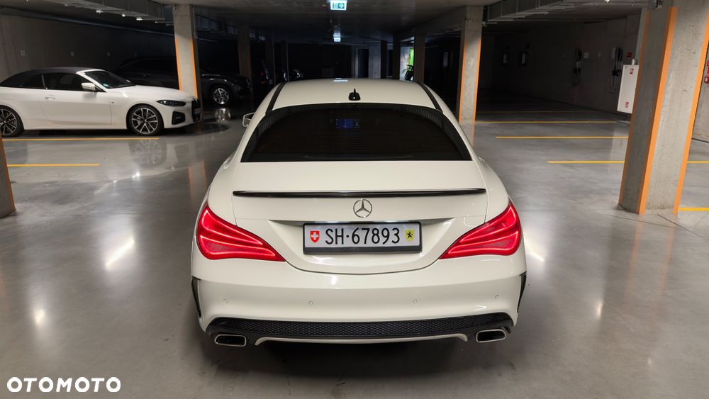 Mercedes-Benz CLA 200 7G-DCT AMG Line - 4