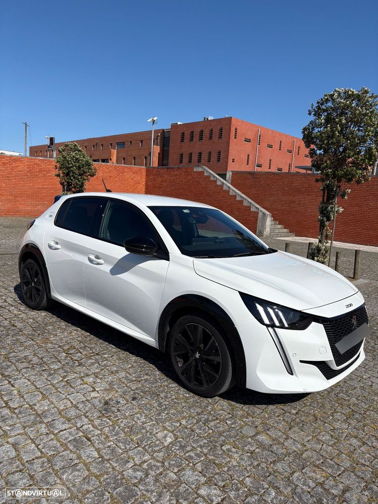 Peugeot 208 1.2 PureTech GT Line EAT8 - 1