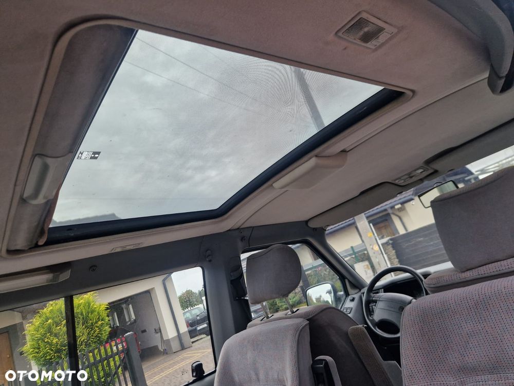 Volkswagen Multivan Standard - 26