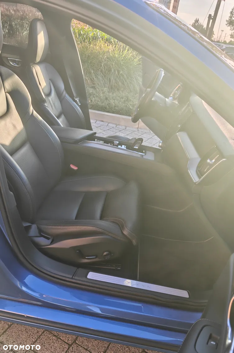 Volvo S60 B5 B AWD R-Design - 14