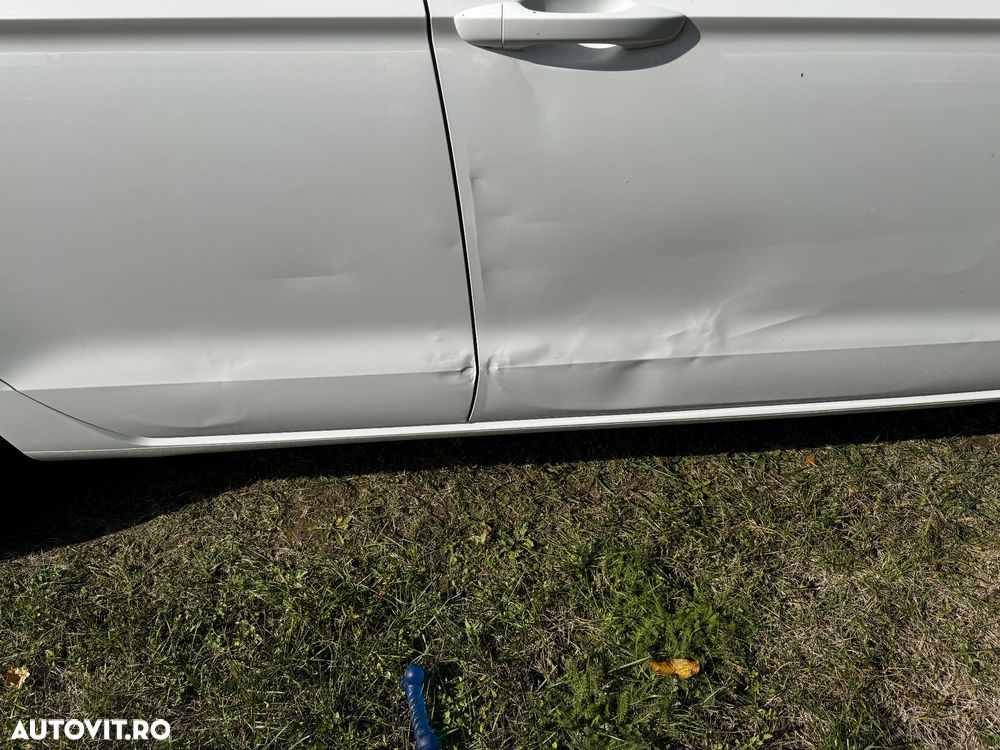 Volkswagen Golf Sportsvan 1.6 TDI DPF DSG BMT Highline - 2