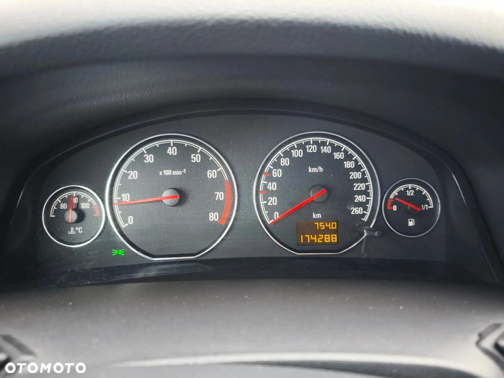 Opel Signum 1.8 - 12