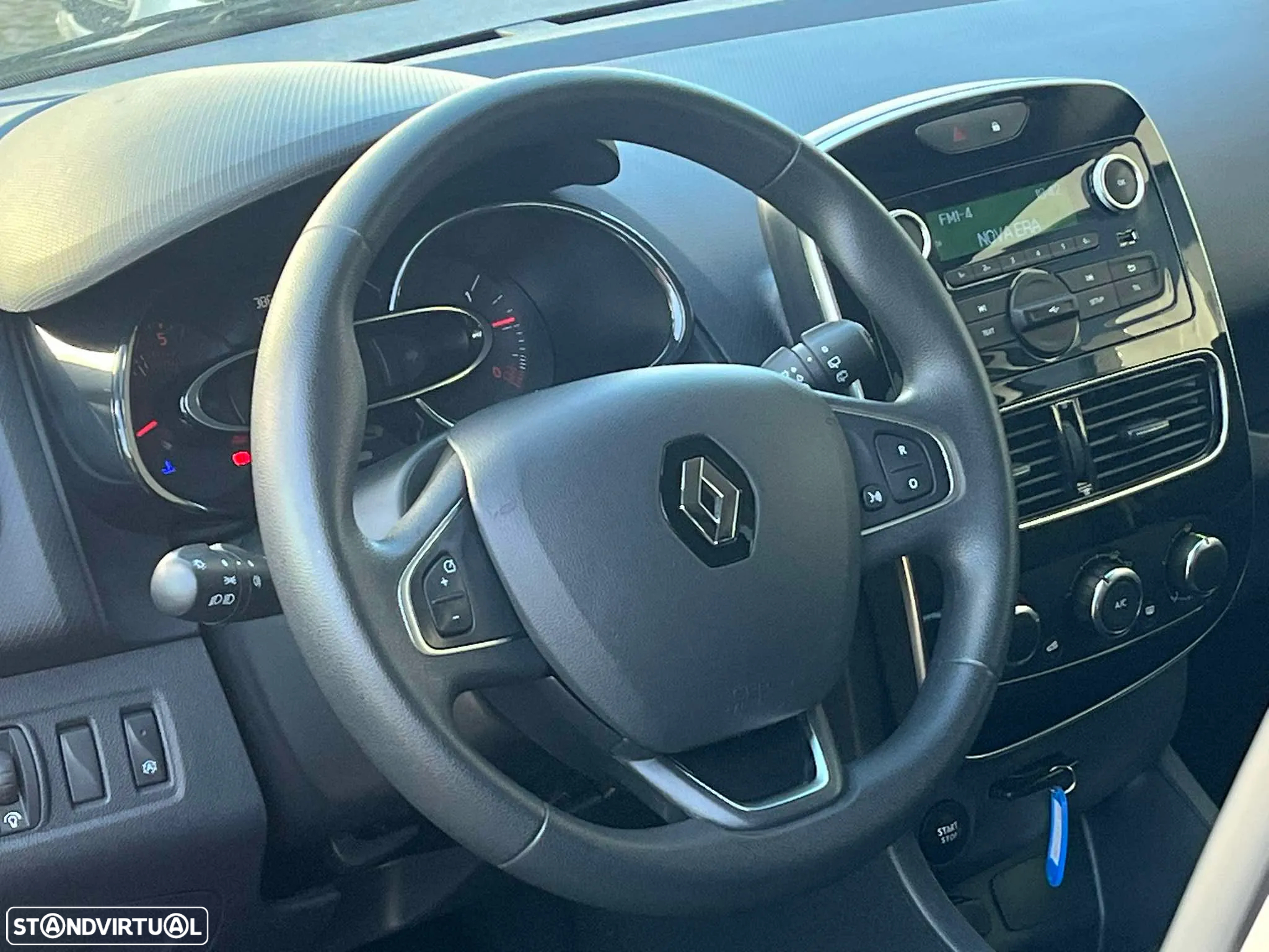 Renault Clio IV Van 1.5 dCi 75cv - 9
