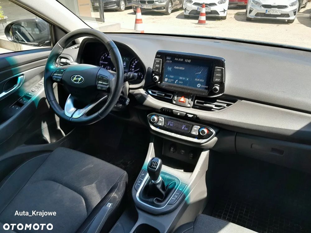 Hyundai i30 1.5 DPI Smart - 10