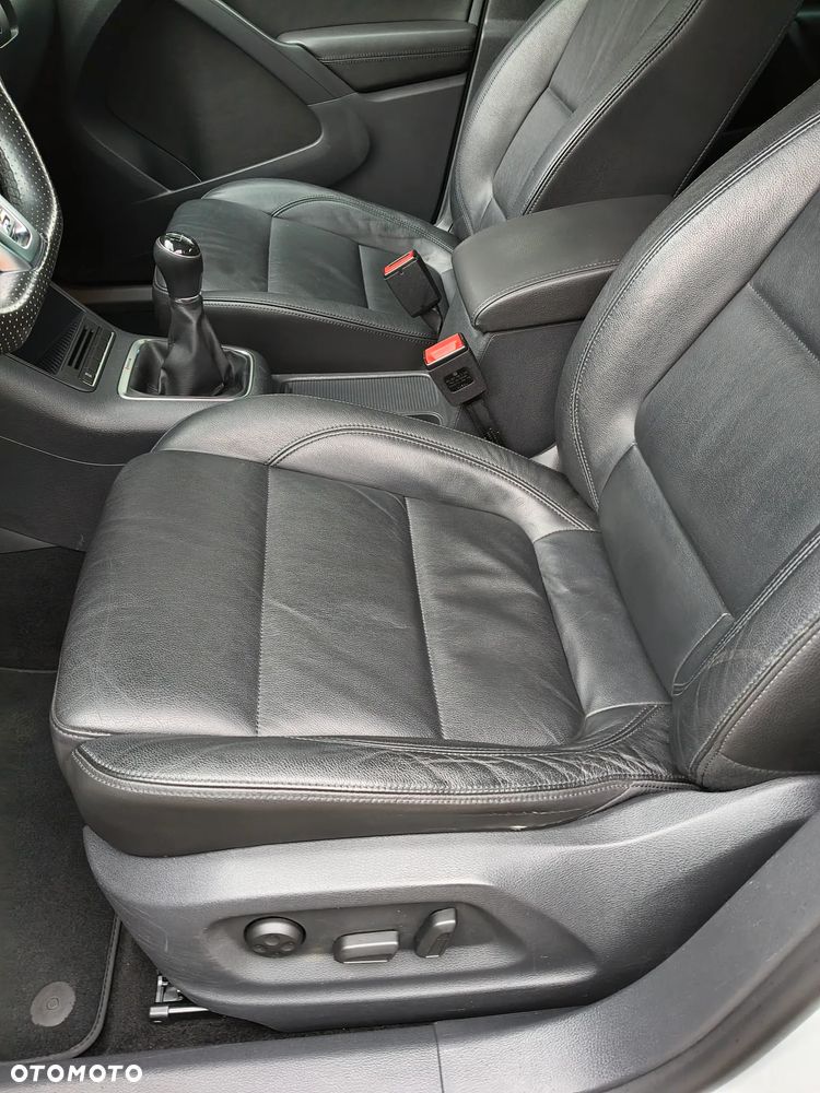 Volkswagen Tiguan - 23