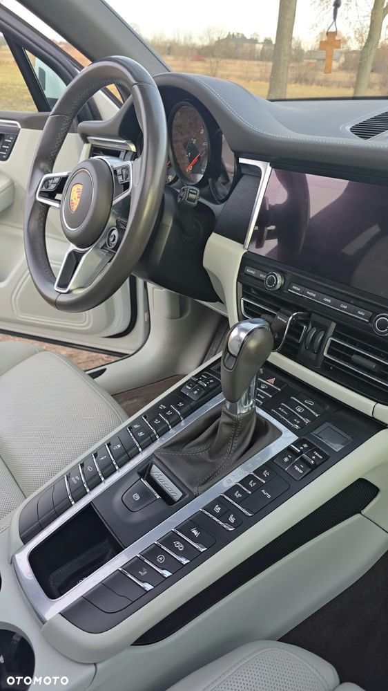Porsche Macan GTS - 22