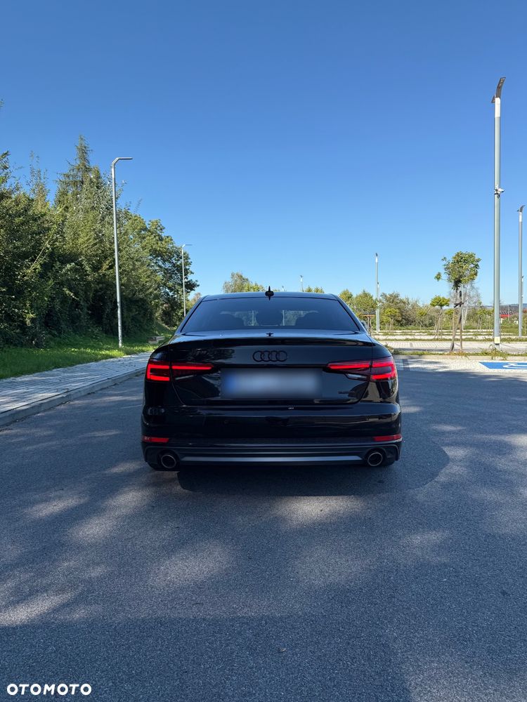 Audi A4 - 4