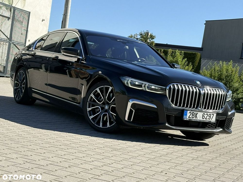 BMW Seria 7 2019 photo 2