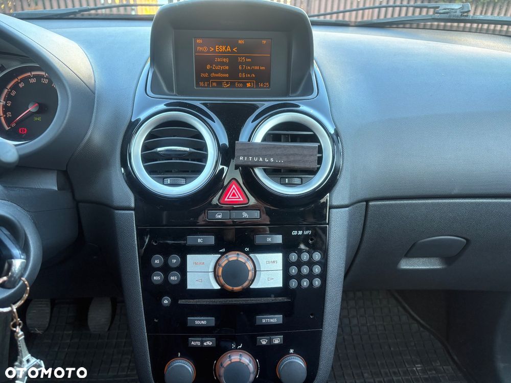 Opel Corsa 1.7 CDTI Cosmo - 4
