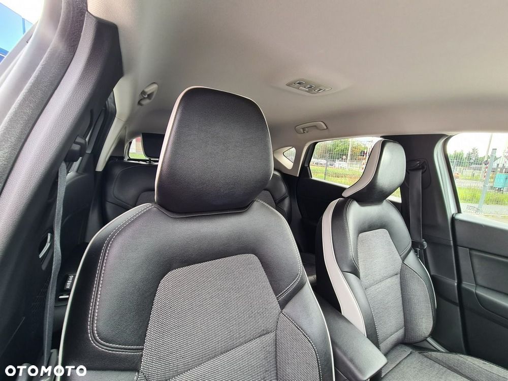 Renault Captur 1.3 TCe mHEV Intens EDC - 27