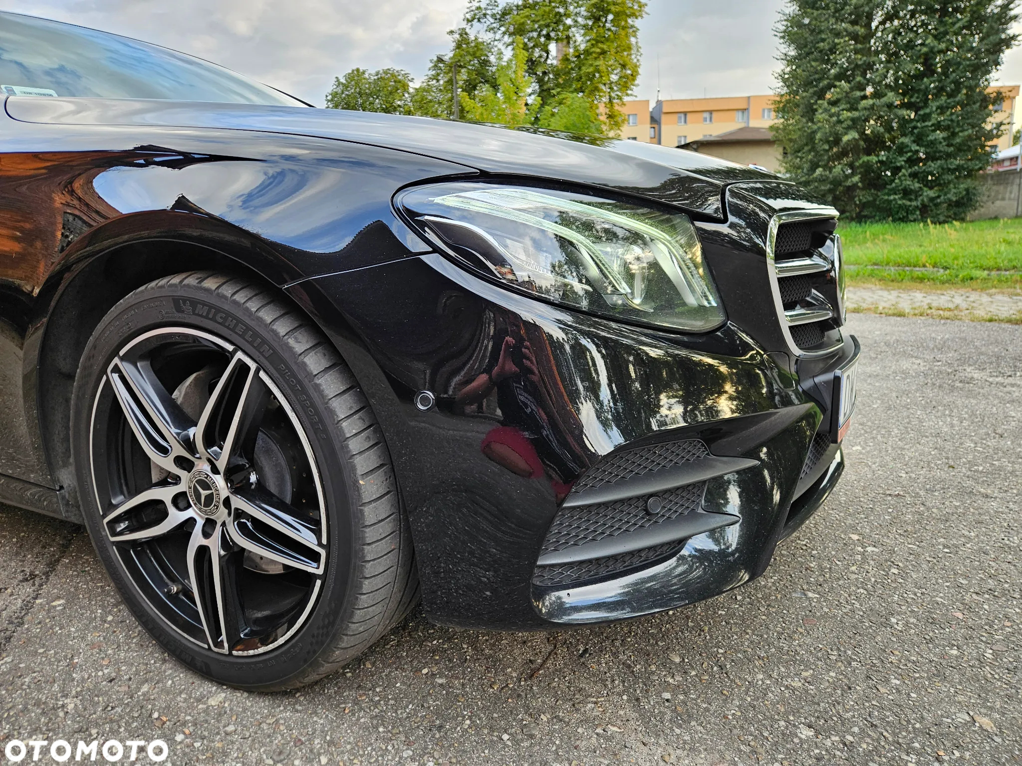 Mercedes-Benz Klasa E 220 d 4-Matic 9G-TRONIC - 17