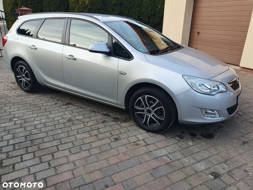 Opel Astra 1.4 Turbo - 9