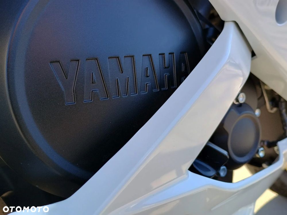 Yamaha YZF - 13