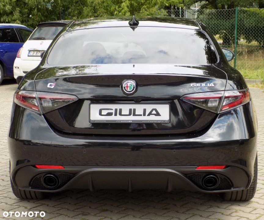 Alfa Romeo Giulia - 5