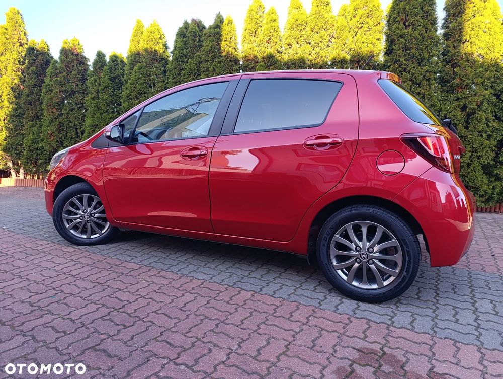 Toyota Yaris 1.33 Premium - 6