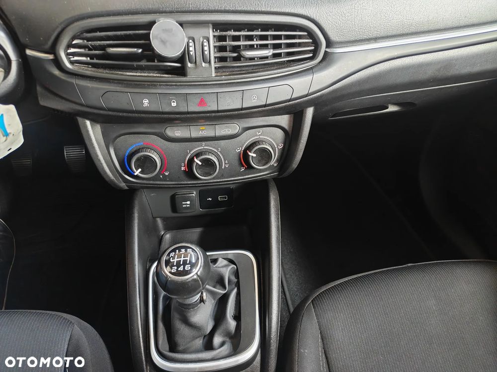 Fiat Tipo 1.4 T-Jet Easy - 15