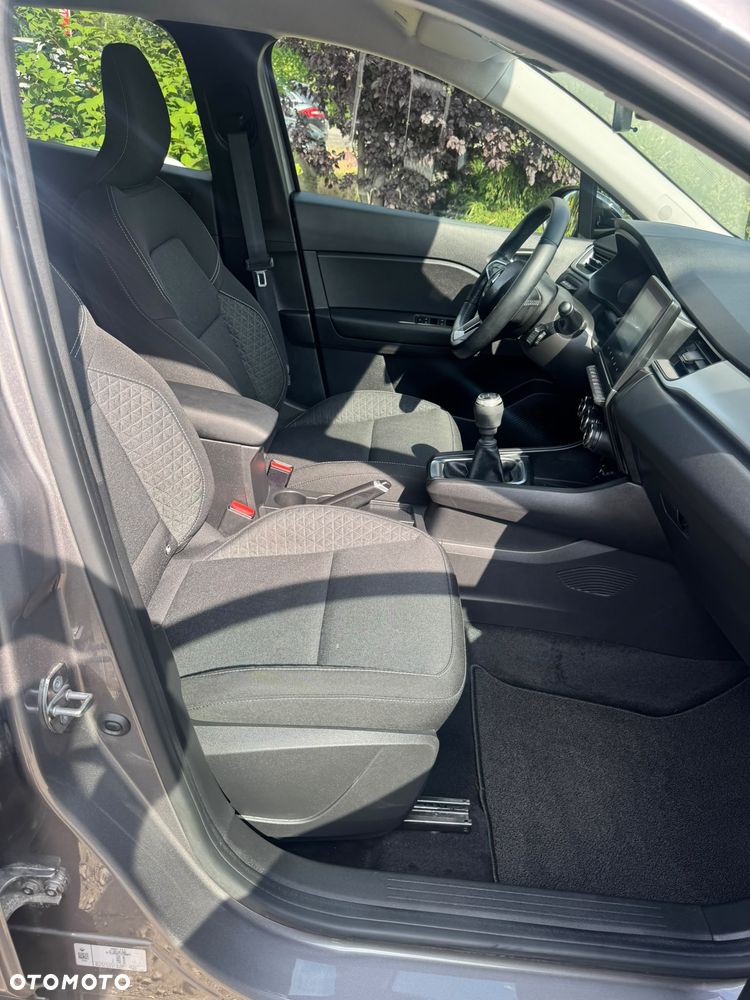 Renault Captur - 22