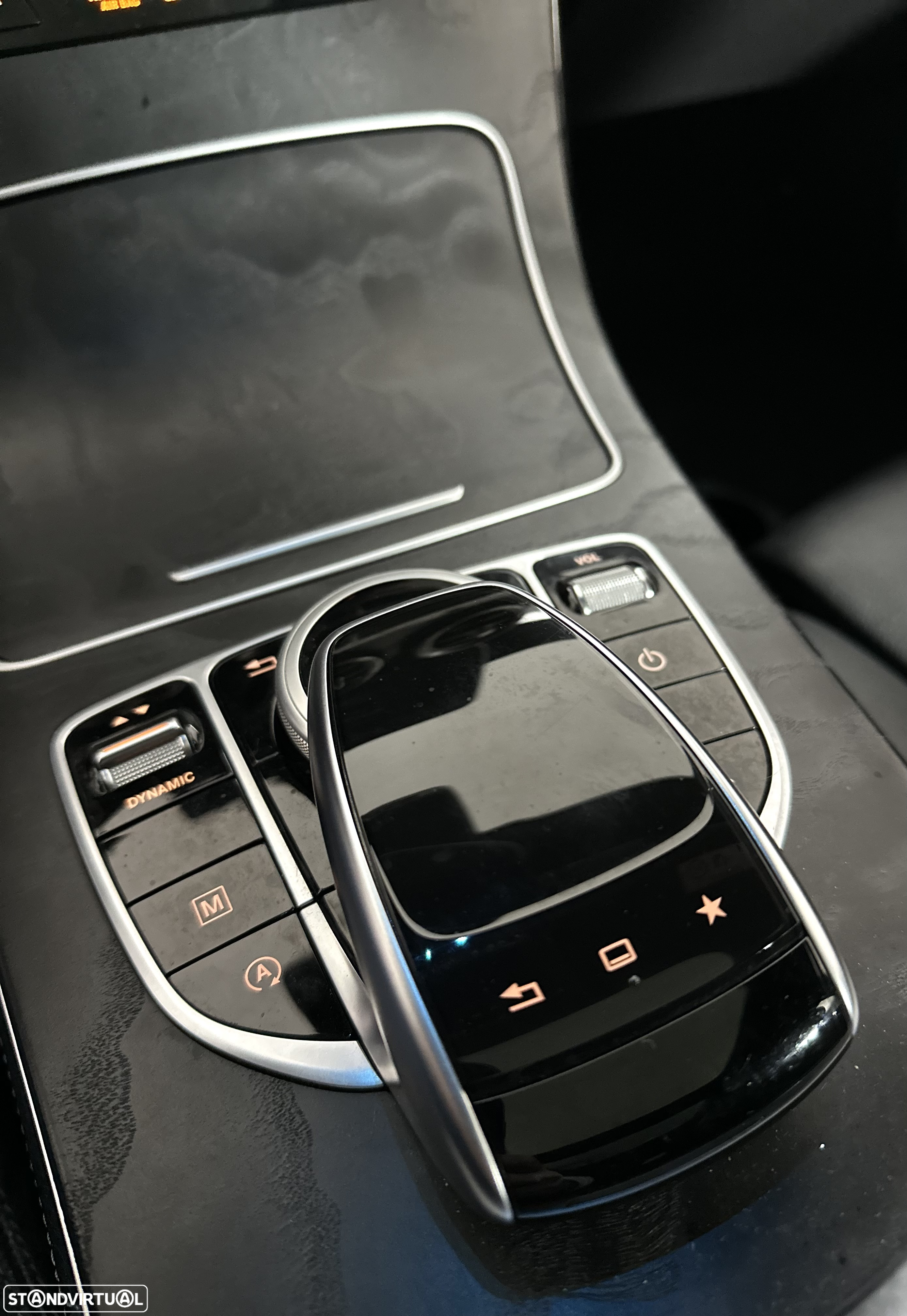 Mercedes-Benz GLC 250 d 4Matic 9G-TRONIC AMG Line - 16