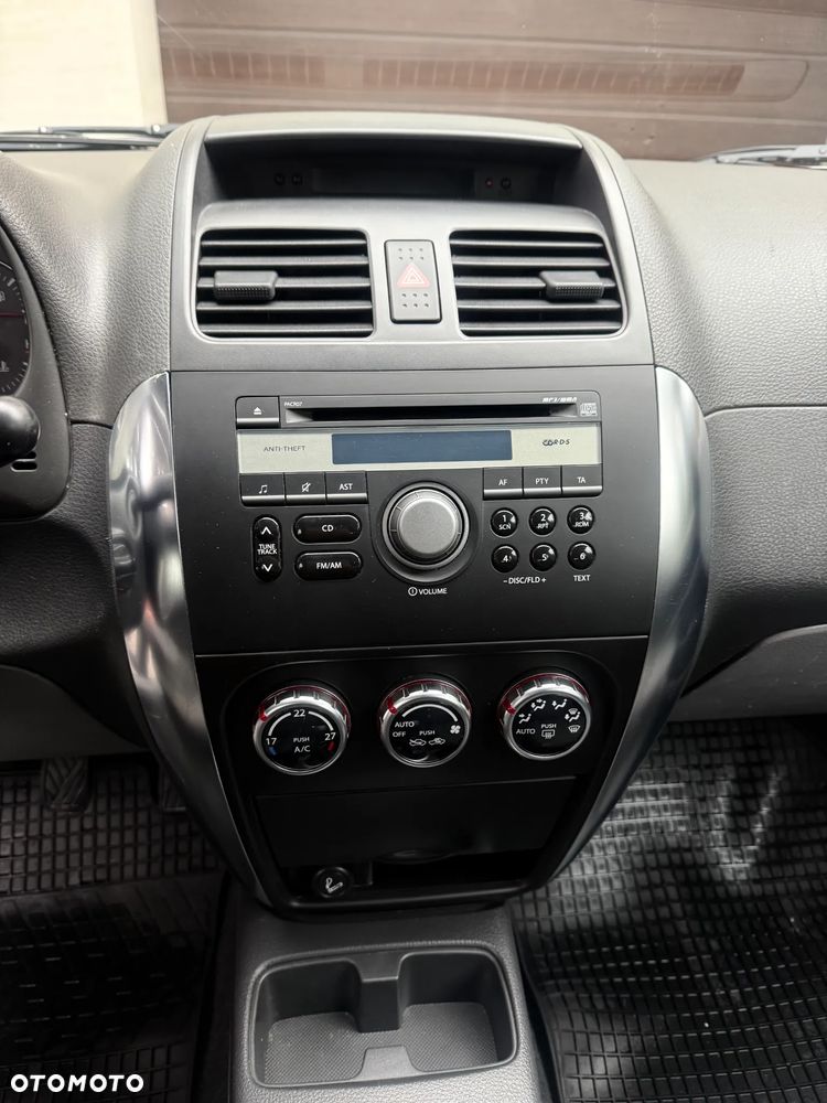 Suzuki SX4 1.6 GS / Premium 4WD - 13
