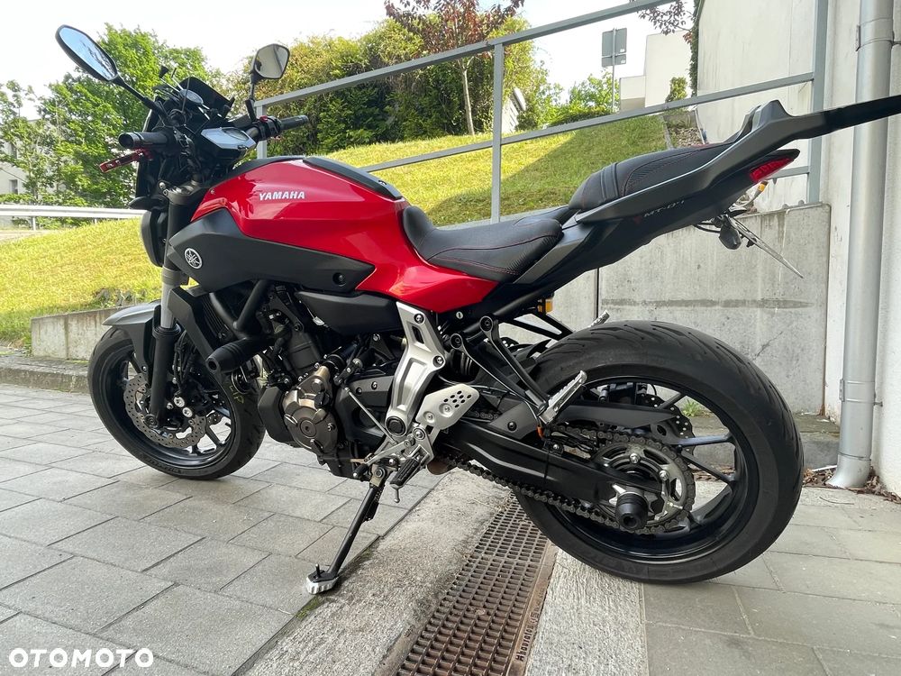 Yamaha MT - 5