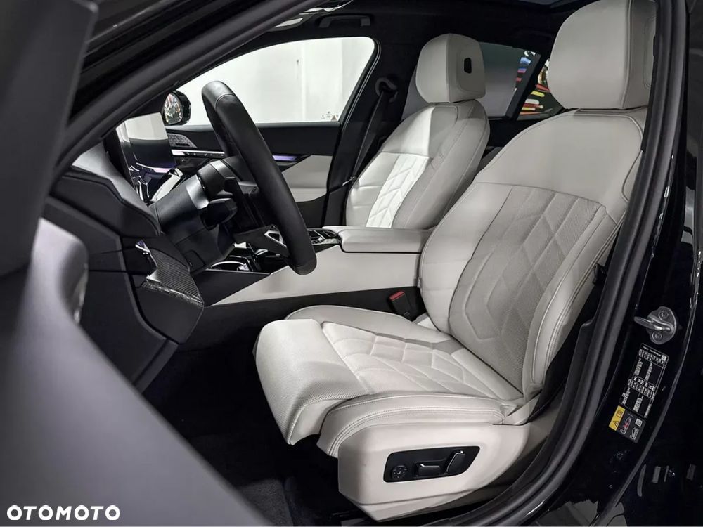 BMW Seria 5 520d xDrive mHEV M Sport - 7