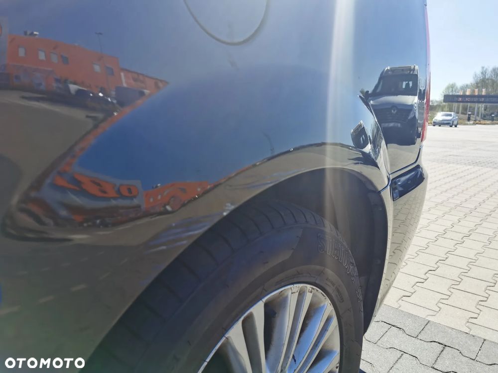 Chrysler Town & Country 3.6 Limited - 28